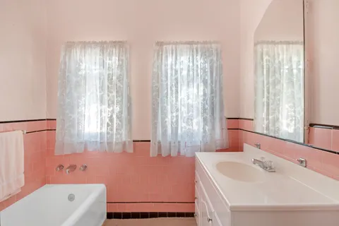 $3,800,000 | 243 Euclid Street, Santa Monica, CA 90402