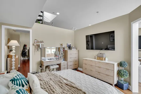 $575,000 | 10 Ocean Avenue, Unit 403, Revere, MA 02151