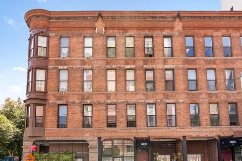 a large building with a lot of windows