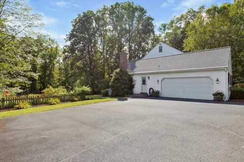 $779,000 | 1825 Walnut Lane, Quakertown, PA 18951