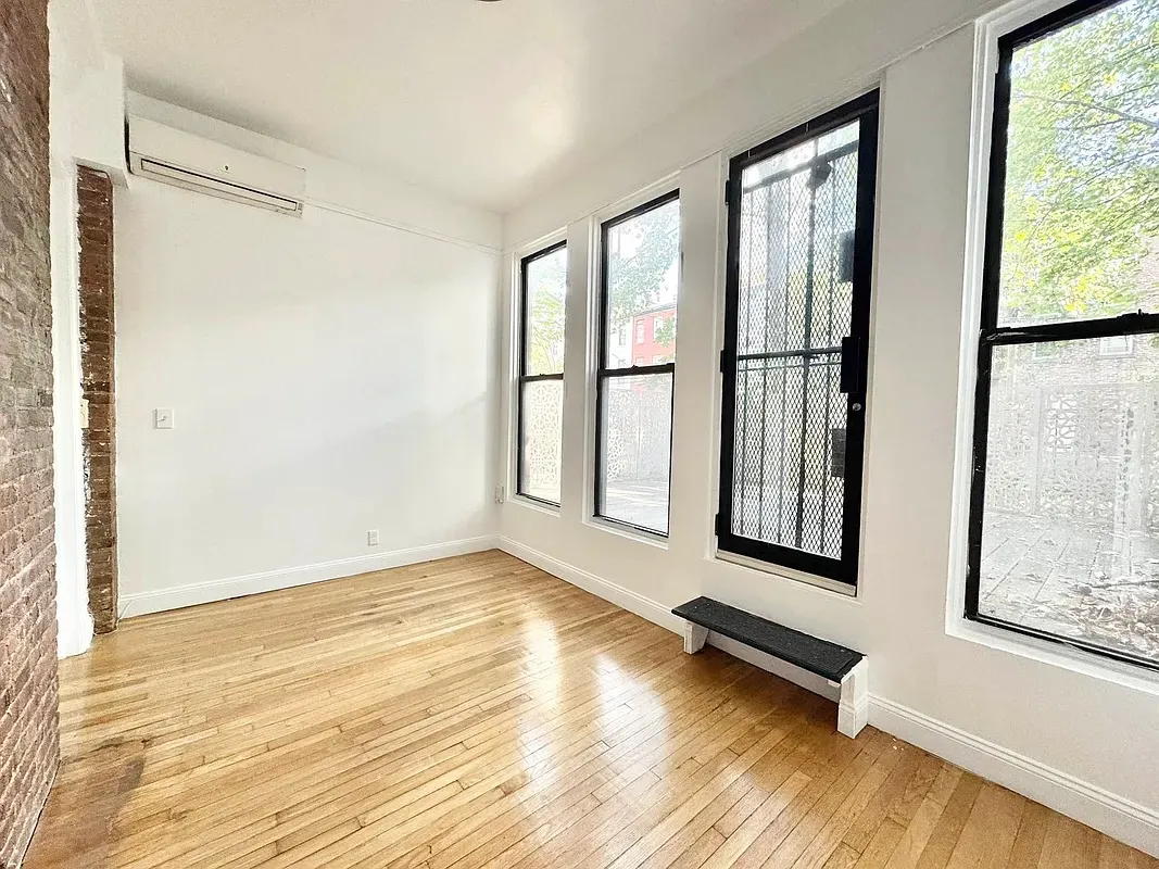$4,000 | 238 Gates Avenue, Unit 2 | Bedford-Stuyvesant