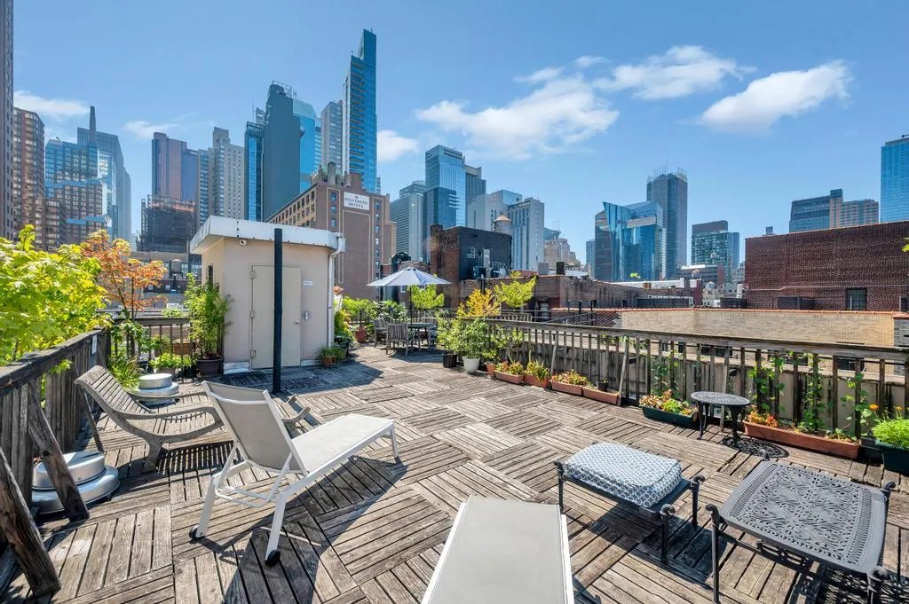 $2,995 | 344 West 49th Street, Unit 4B | Hell's Kitchen