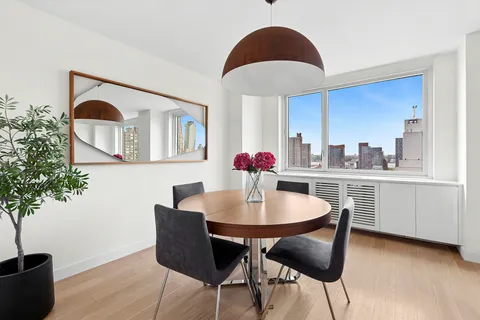 $1,795,000 | 301 West 53rd Street, Unit 18A | Hell's Kitchen