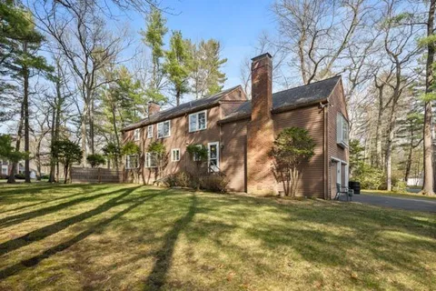 $1,499,999 | 10 Durham Drive, Lynnfield, MA 01940