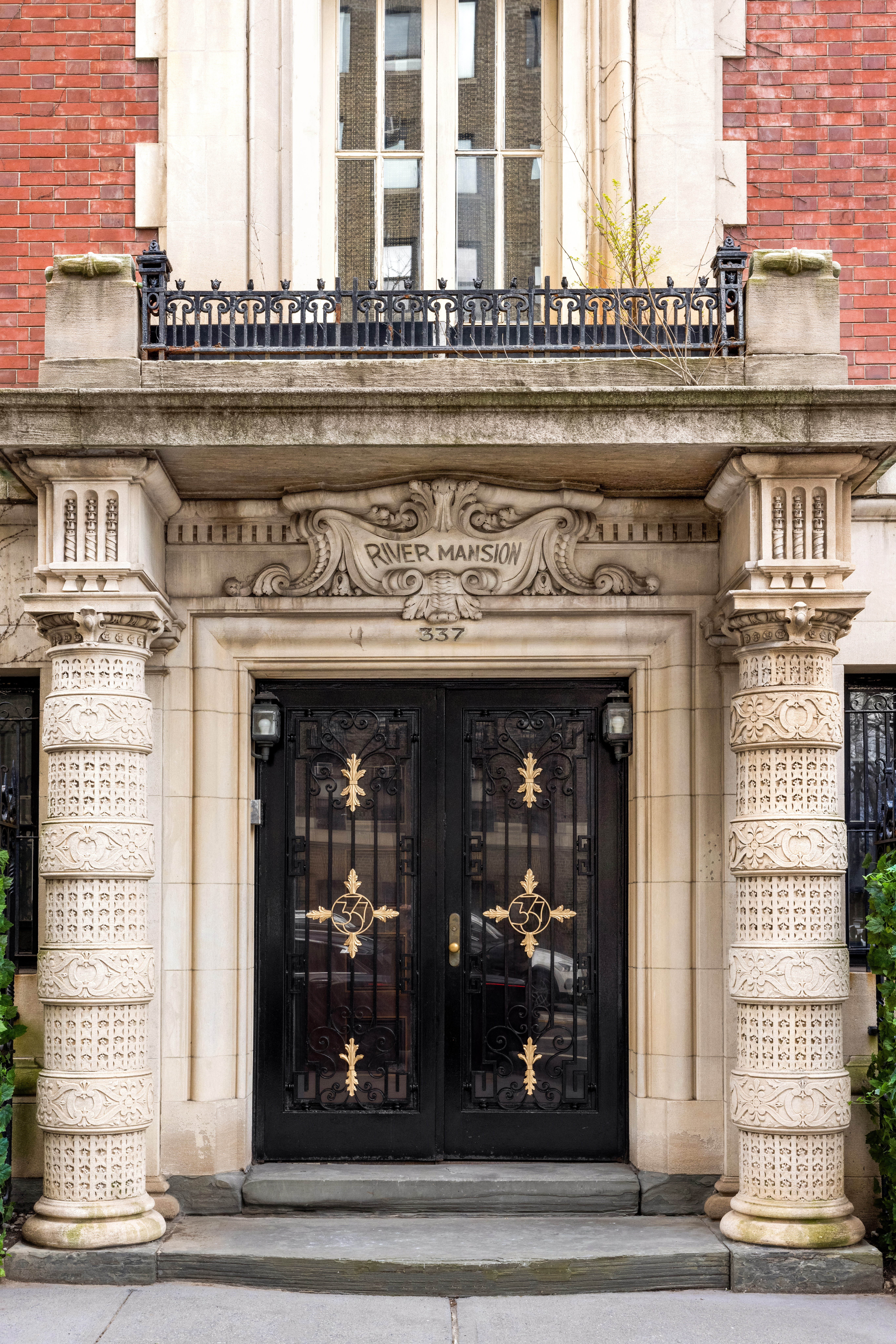 337 Riverside Drive Manhattan, NY 10025 - Photo 3 of 32 a view of a building and a entrance