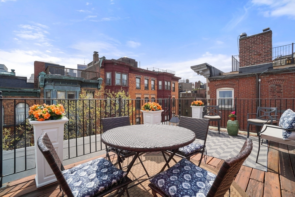 43 Anderson Street, Unit 1 Boston, MA 02114 - Photo 15 of 17