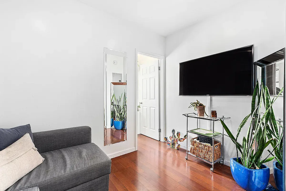 117 Henry Street, Unit 16 Manhattan, NY 10002 - Photo 7 of 9