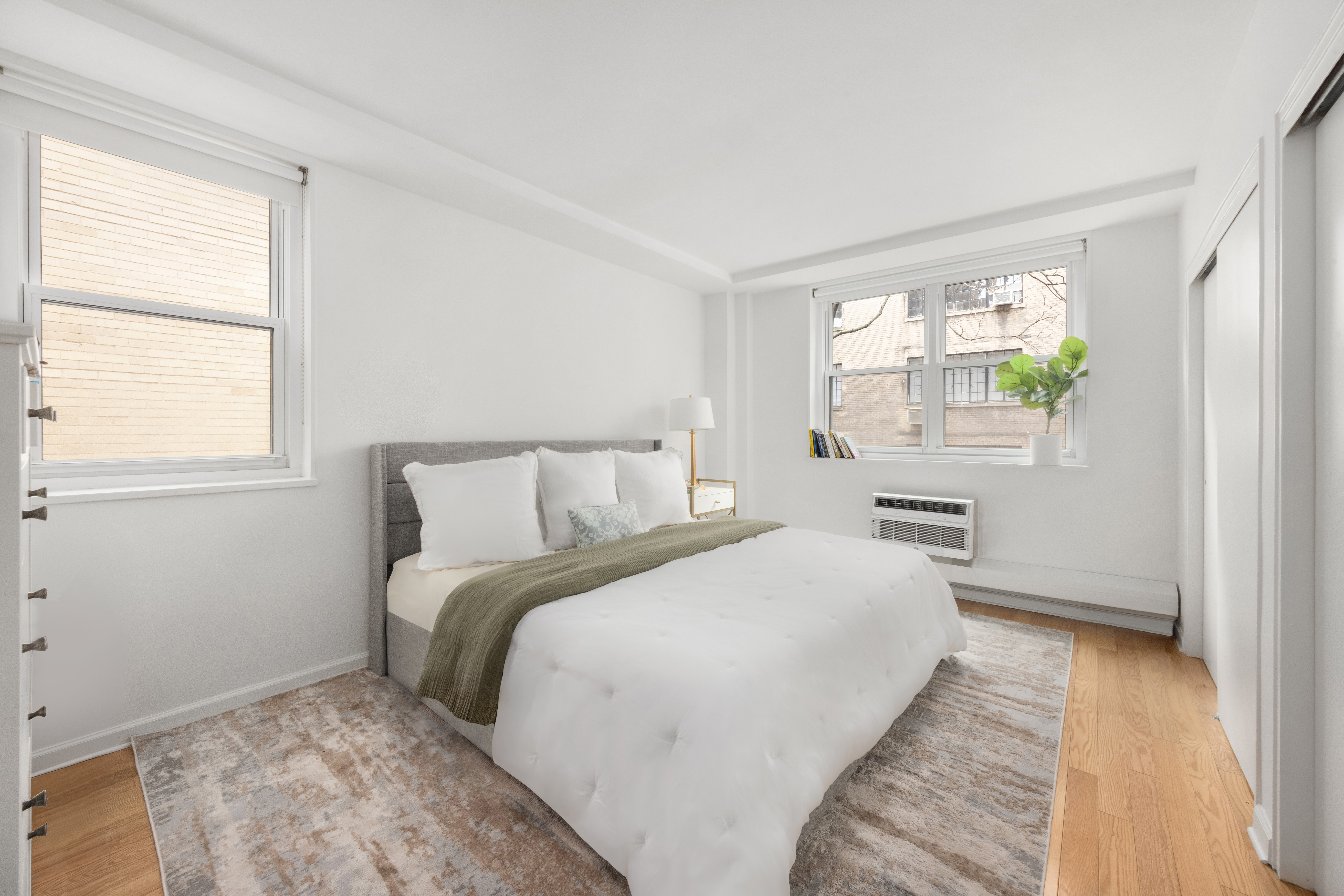 63 East 9th Street, Unit 3U Manhattan, NY 10003 - Photo 5 of 7