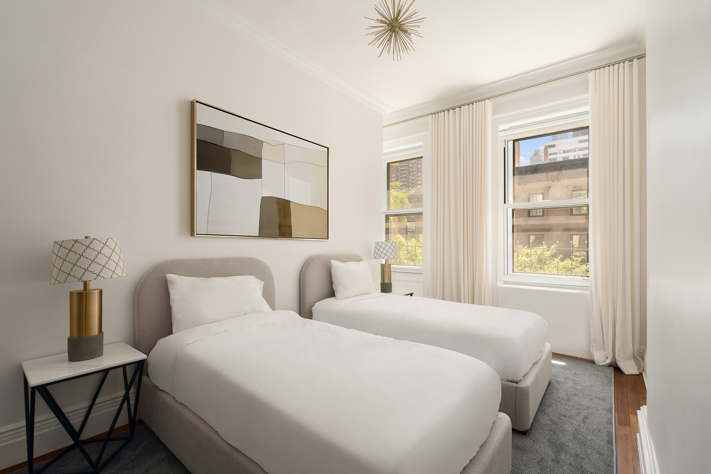 209 East 61st Street Manhattan, NY 10065 - Photo 15 of 26