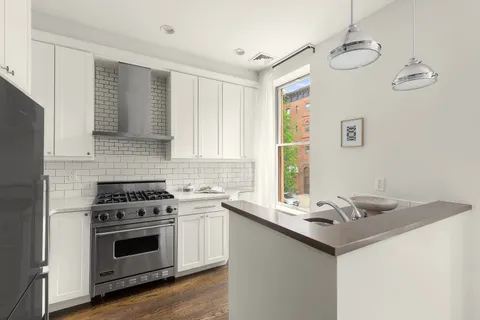 $1,599,000 | 695 Degraw Street, Unit 2 | Park Slope