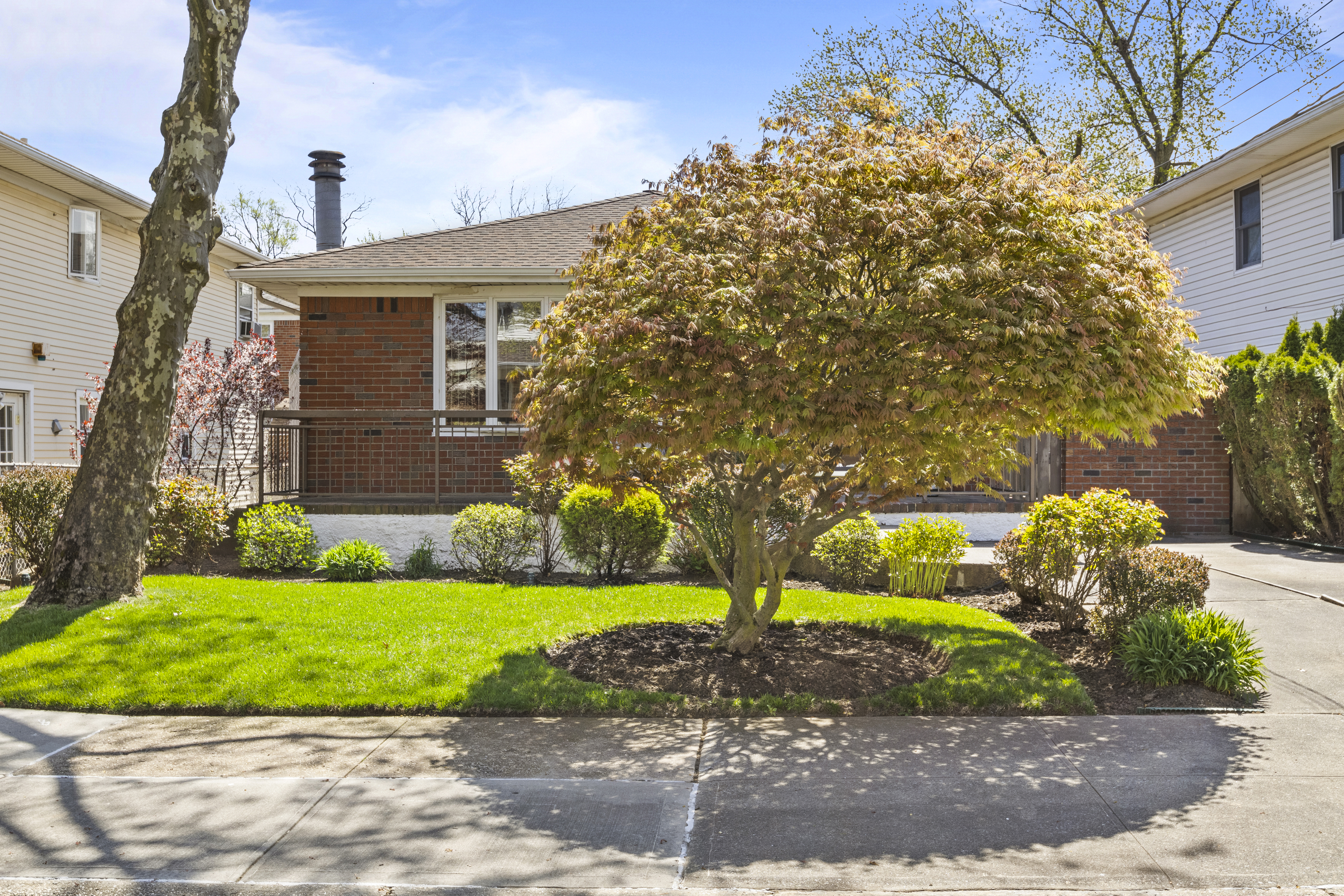 114 Greencroft Avenue Staten Island, NY 10308 - Photo 4 of 30