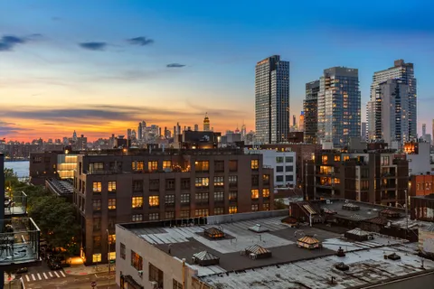 $2,495,000 | 96 North 1st Street, Unit 5 | Williamsburg