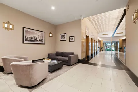 $750,000 | 3 Hanover Square, Unit 19J | Financial District