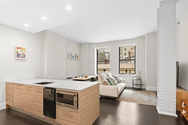 $895,000 | 71 Nassau Street, Unit 4D | Financial District