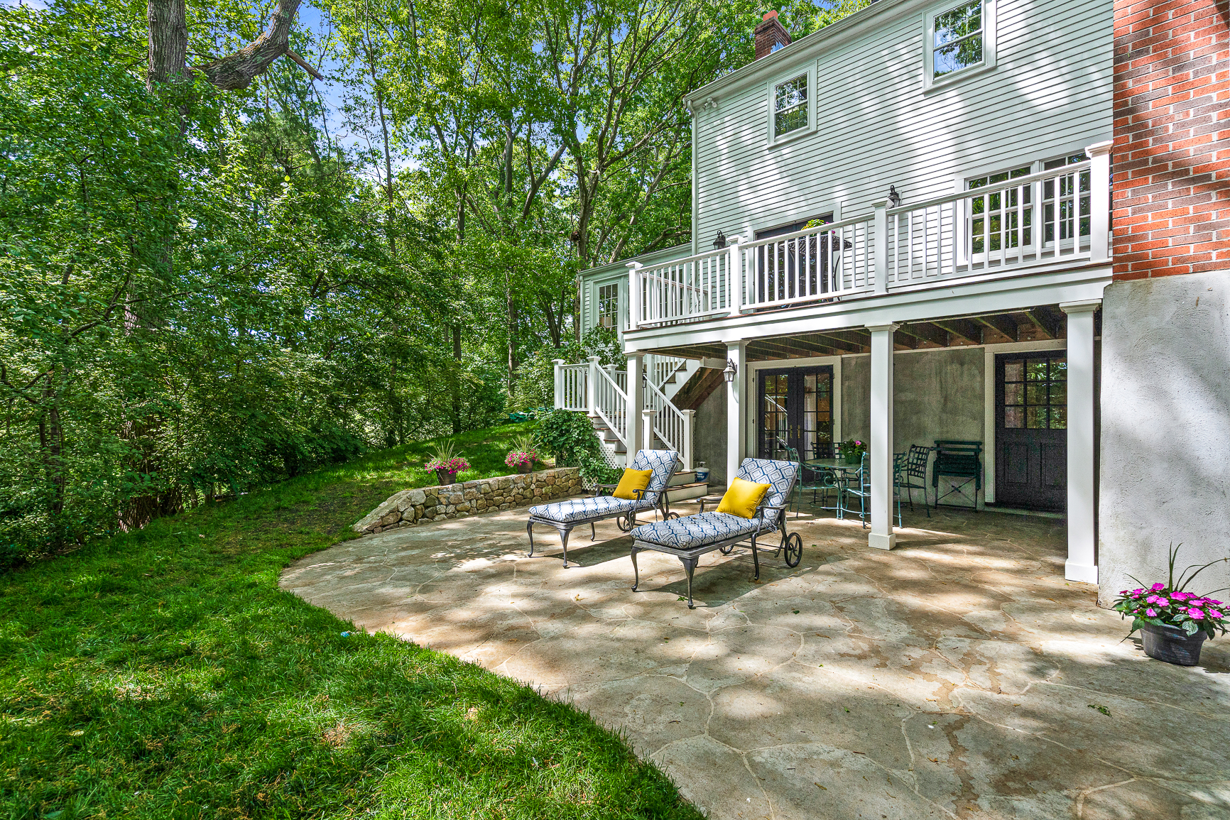 10 Lincoln Circle Wellesley, MA 02481 - Photo 6 of 61