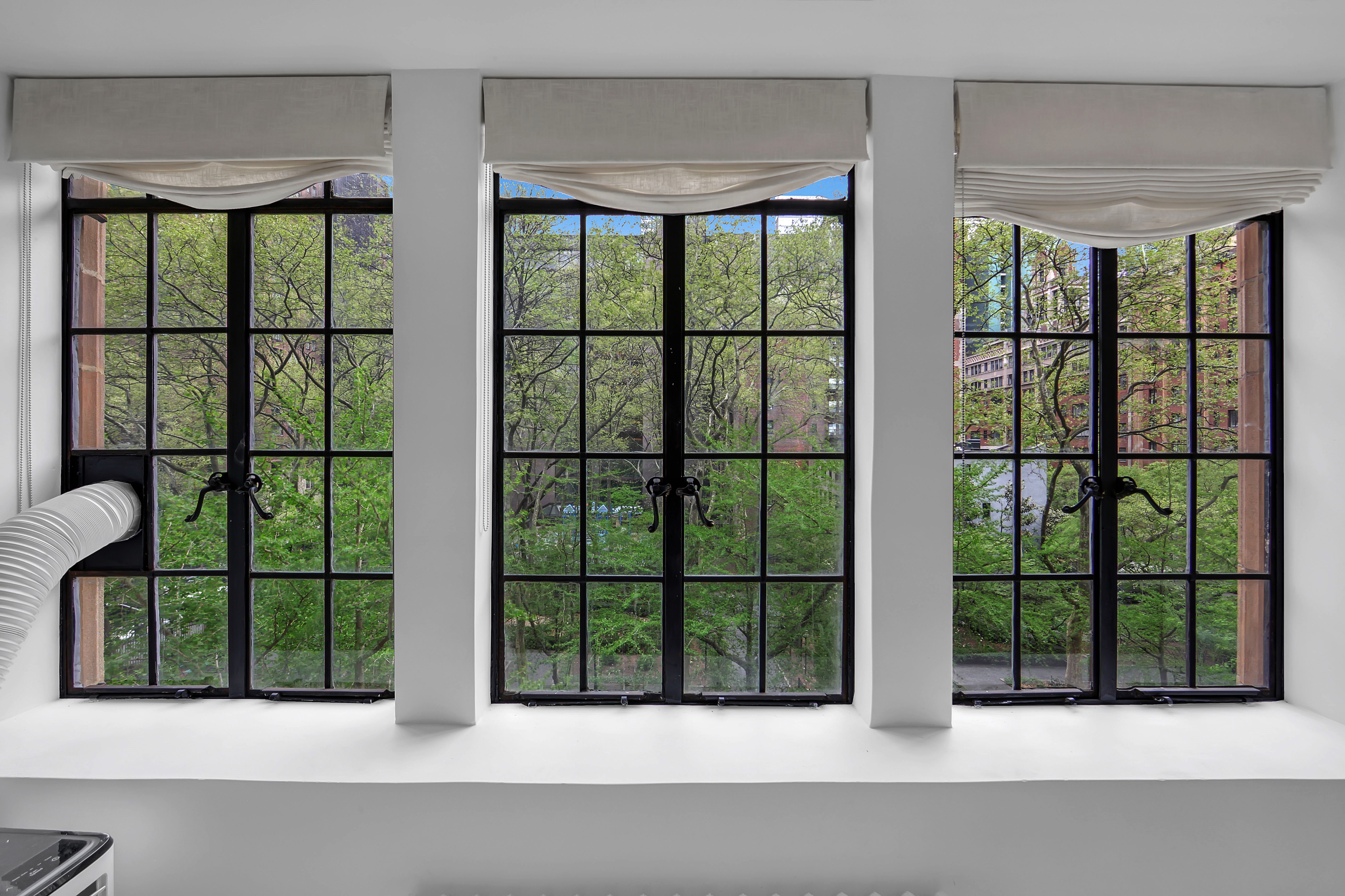 45 Tudor City Place, Unit 411 Manhattan, NY 10017 - Photo 2 of 16