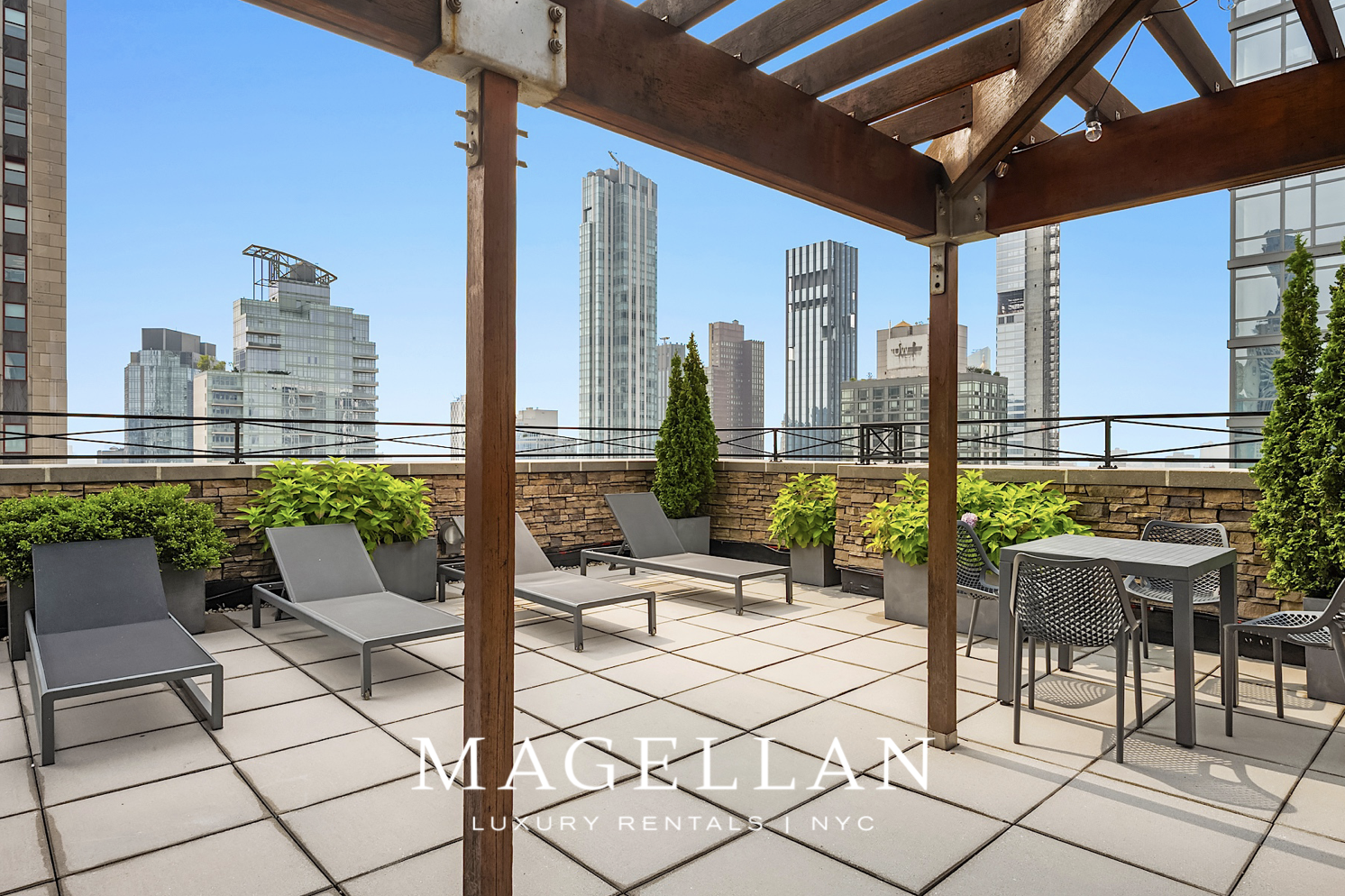 35 West 33rd Street, Unit 4B Manhattan, NY 10001 - Photo 16 of 17 a view of an outdoor seating area
