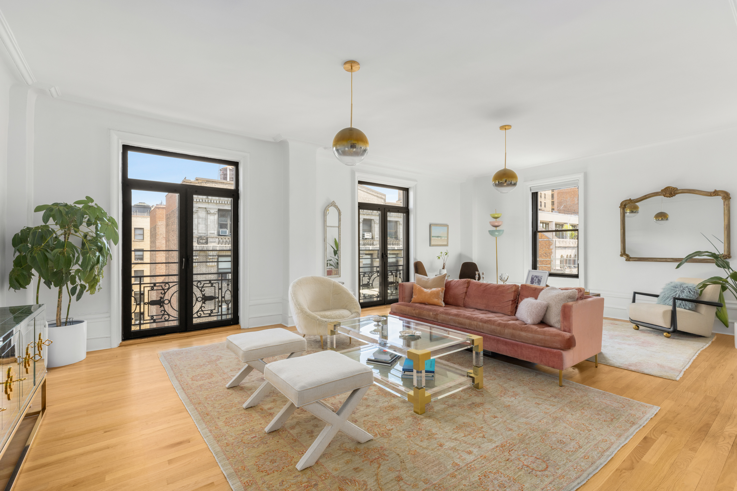 46 West 83rd Street, Unit 8AB Manhattan, NY 10024 - Photo 1 of 17