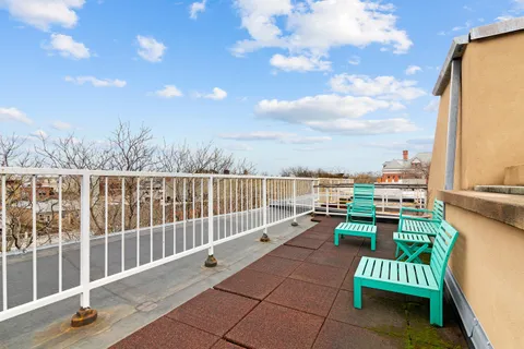 $975,000 | 426 13th Street, Unit 2E | Park Slope