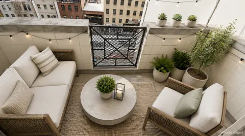$980,000 | 408 8th Avenue, Unit 5C | Chelsea