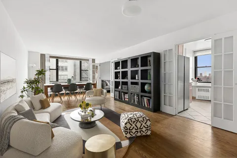 $1,250,000 | 201 East 17th Street, Unit 14H | Gramercy