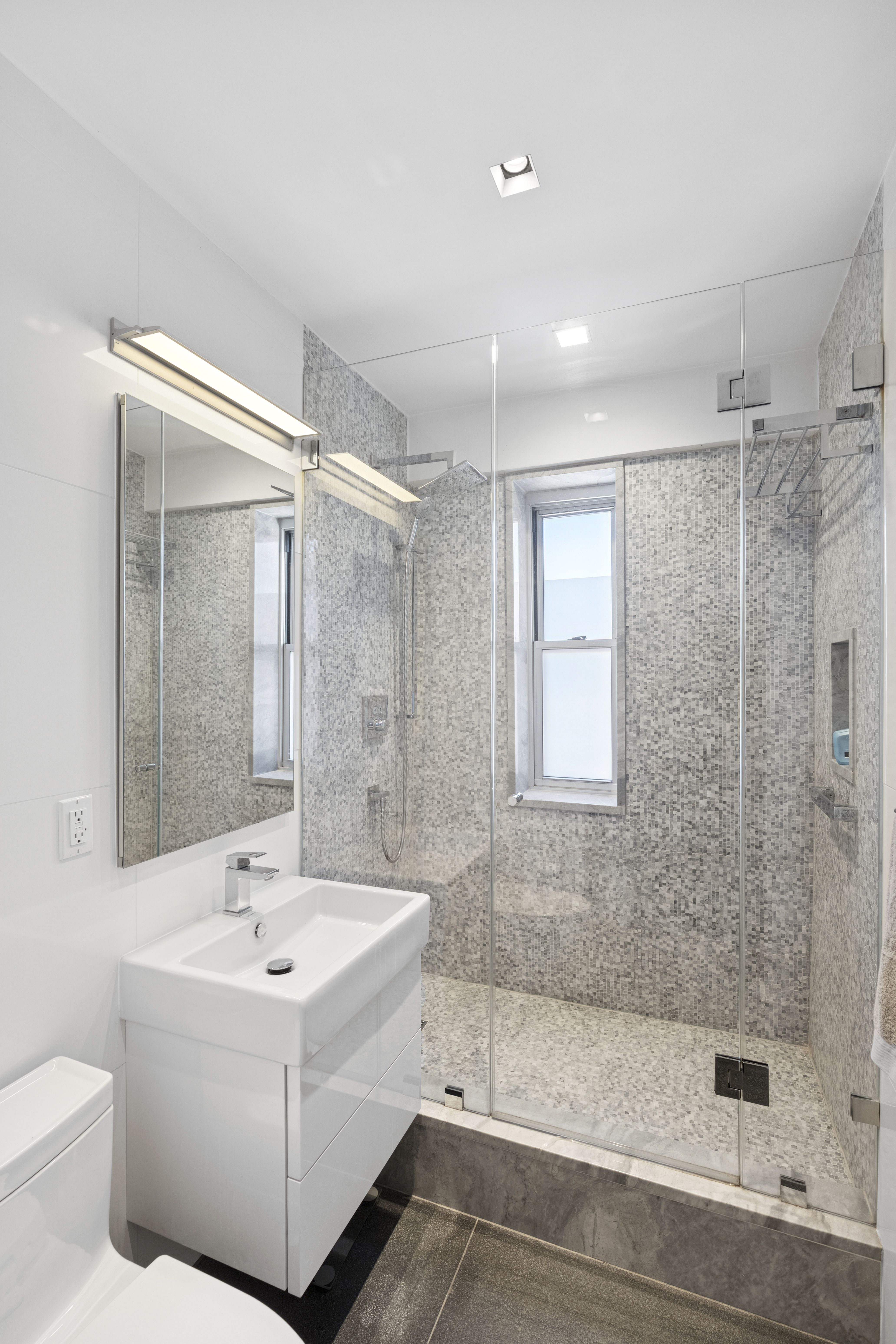 573 Grand Street, Unit D1707&1801 Manhattan, NY 10002 - Photo 7 of 15