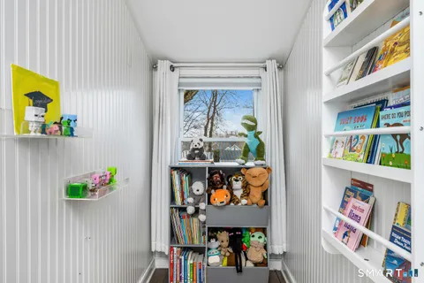 $1,150,000 | 16 Fairfield Avenue, Darien, CT 06820