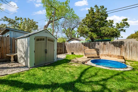 $375,000 | 409 East Scotland Drive, Irving, TX 75062