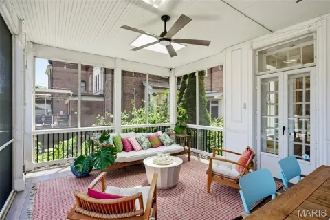 $1,200,000 | 4917 Pershing Place, St. Louis, MO 63108