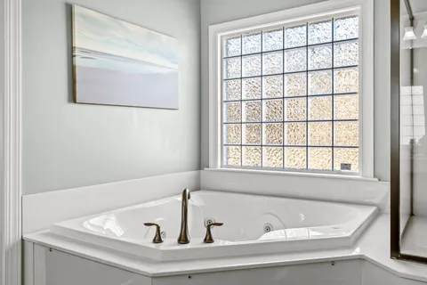 $899,900 | 16532 Flintrock Falls Lane, Charlotte, NC 28278