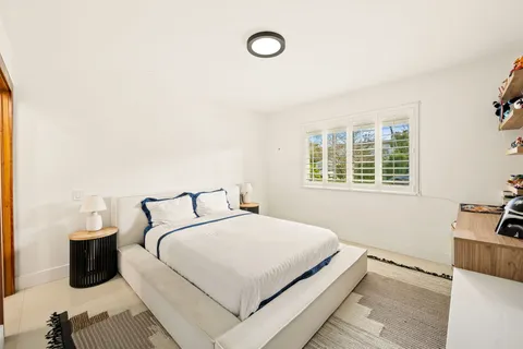 $3,495,000 | 865 West 47th Street, Miami Beach, FL 33140