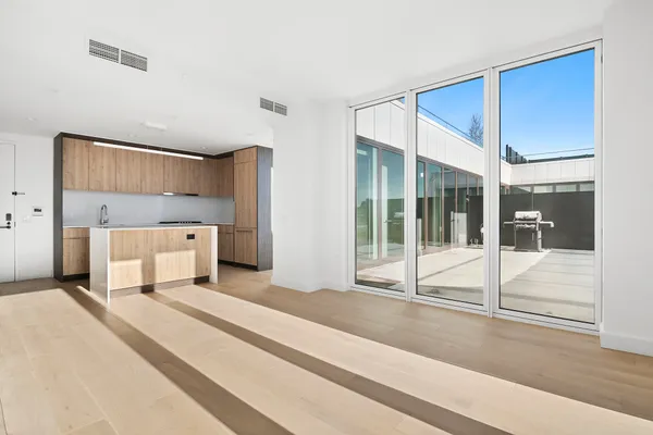 $9,700 | 171 North 1st Street, Unit PHF | Williamsburg