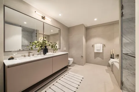 $1,925,000 | 179 North 10th Street, Unit 5B | Williamsburg