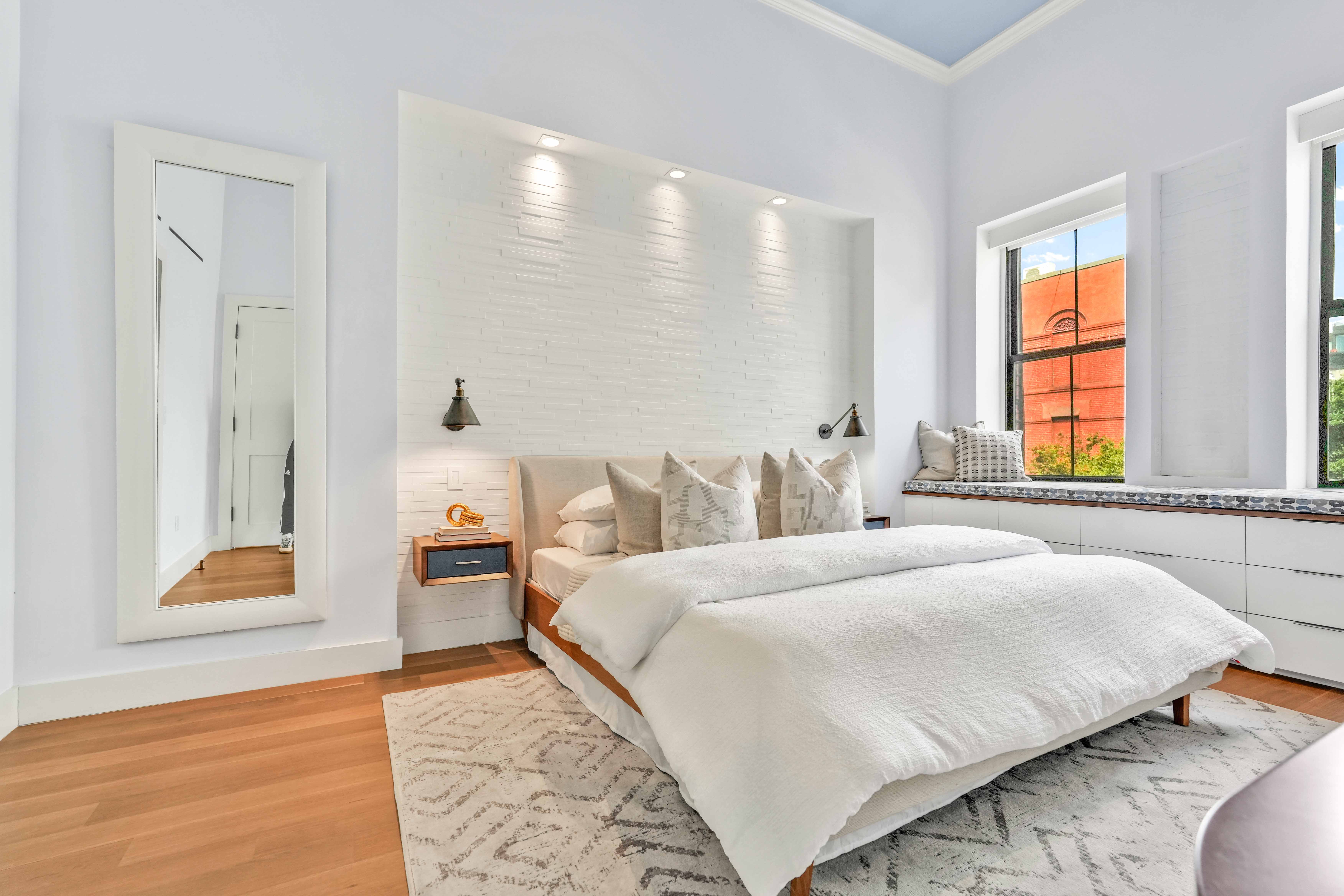 172 North 10th Street, Unit 3A Brooklyn, NY 11211 - Photo 10 of 34 Gallery Image 10