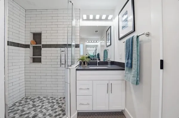 $1,400,000 | 4705 Louis Avenue, Unit A & B, Austin, TX 78721