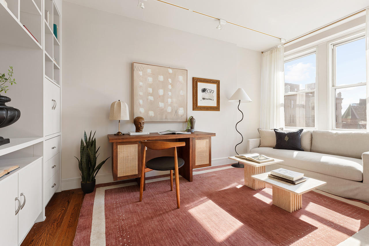 45 Gramercy Park North, Unit 14B Manhattan, NY 10010 - Photo 10 of 21