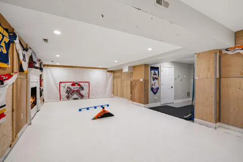 Contact Agent | 5313 Massachusetts Avenue, Bethesda, MD 20816