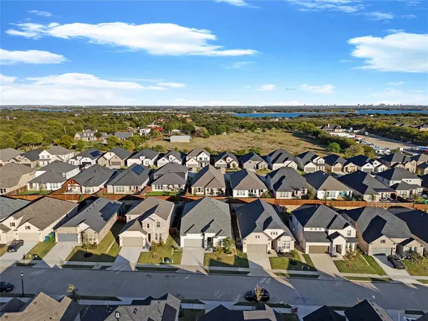 $525,000 | 201 Savannah Lane, Oak Point, TX 75068