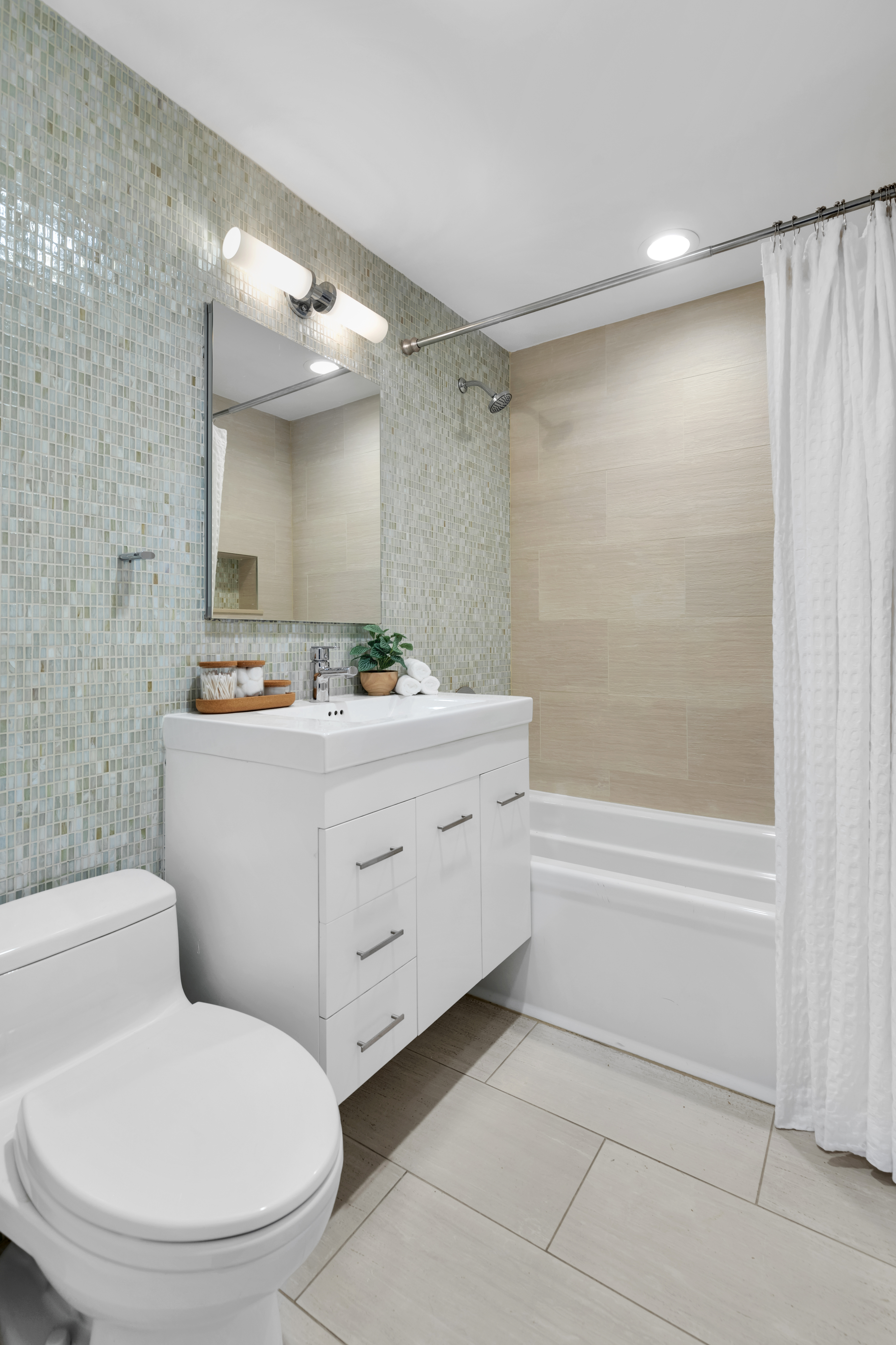 900 Park Avenue, Unit 22A Manhattan, NY 10075 - Photo 10 of 12