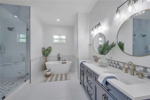 $975,000 | 4307 South Clark Avenue, Tampa, FL 33611