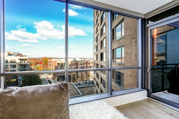$3,500 | 2001 15th Street North, Unit 623, Arlington, VA 22201