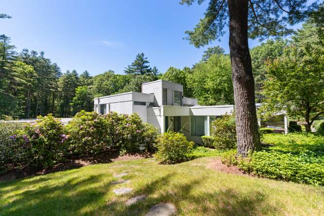336 Deacon Haynes Road Concord, MA 01742 - Photo 2 of 5 Gallery Image 2