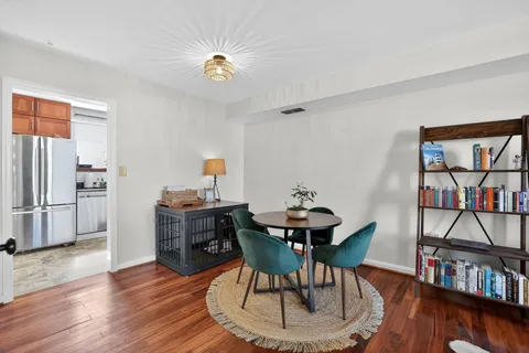 Contact Agent | 2515 North Dearing Street, Alexandria, VA 22302