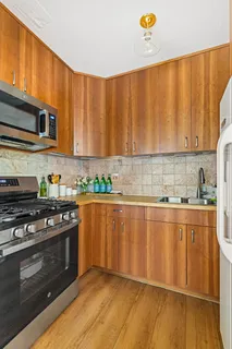 $740,000 | 61-20 71st Avenue, Unit J1B | Ridgewood