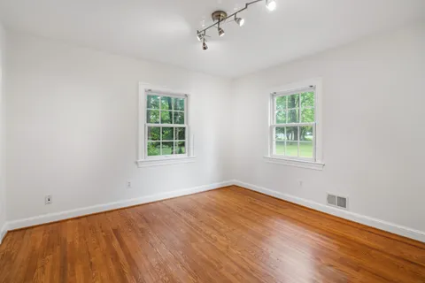 Contact Agent | 6613 Bradley Boulevard, Bethesda, MD 20817