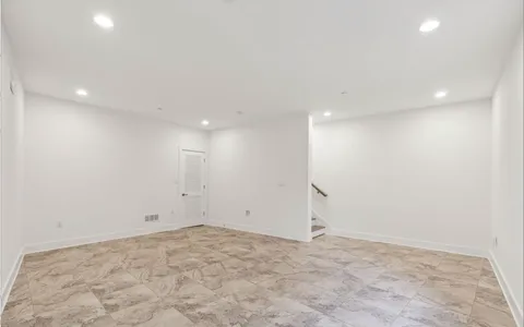 $810,000 | South Howard Street, Philadelphia, PA 19147