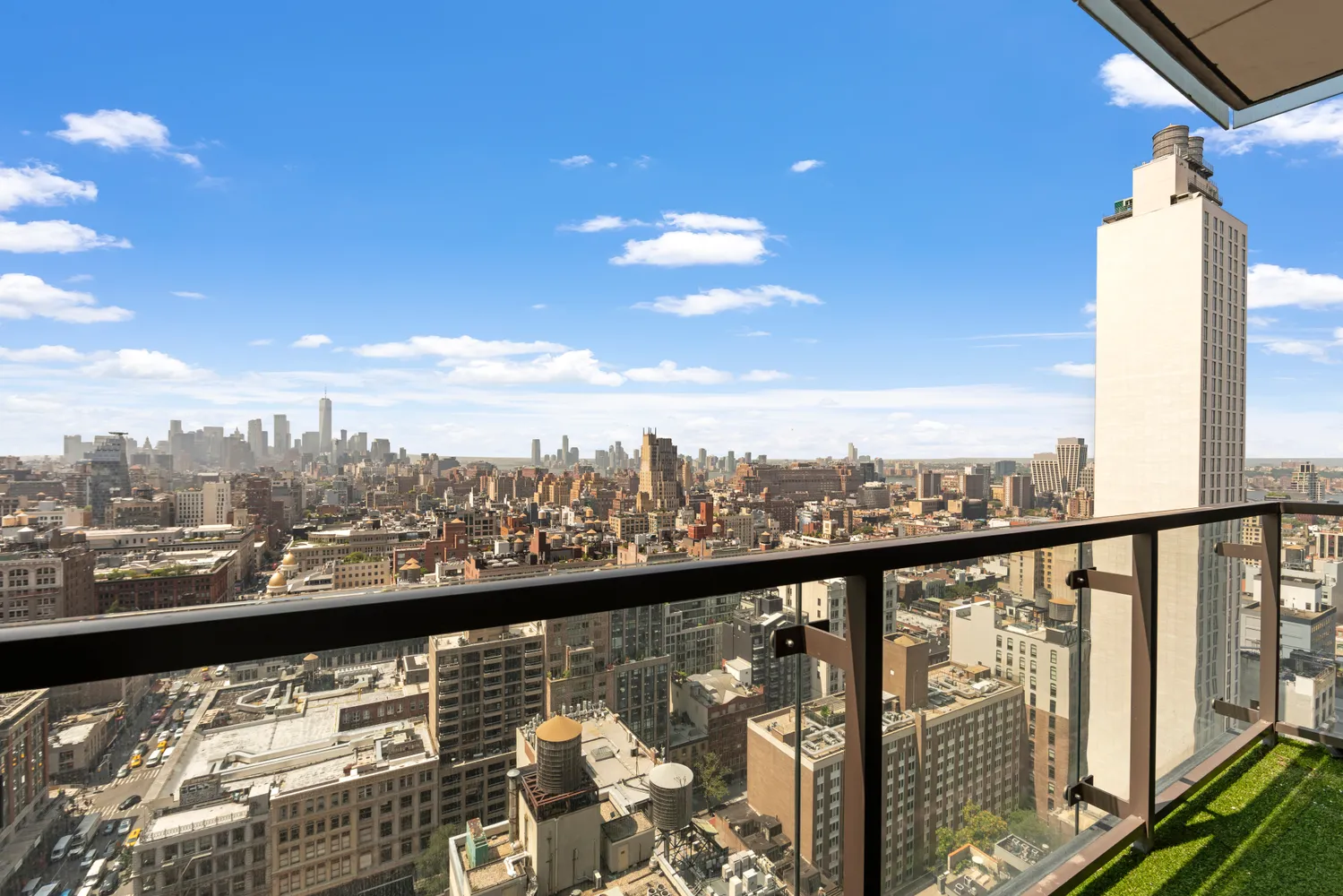 $2,750,000 | 101 West 24th Street, Unit 28B | Chelsea