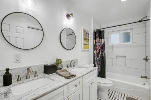 $1,399,000 | 4110 Vanetta Place, Studio City, CA 91604