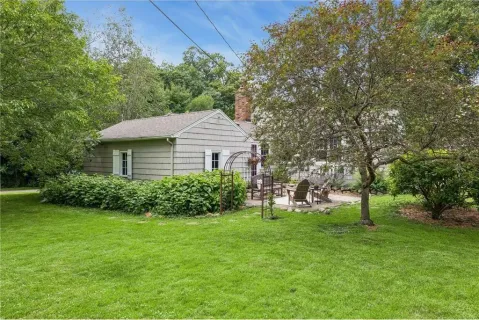 $1,195,000 | 20600 Carson Road, Deephaven, MN 55331