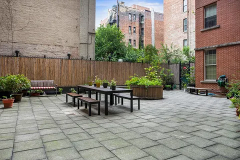 $865,000 | 163 St Nicholas Avenue, Unit 2J | Harlem
